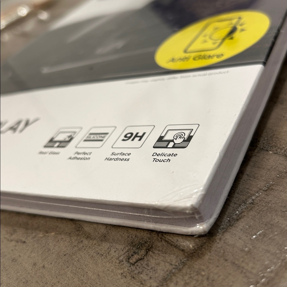 Ford Escape Screen Protector (2022/2021/2020) 8" | Spigen [Glas.TR Slim] AGR New - Picture 6 of 7